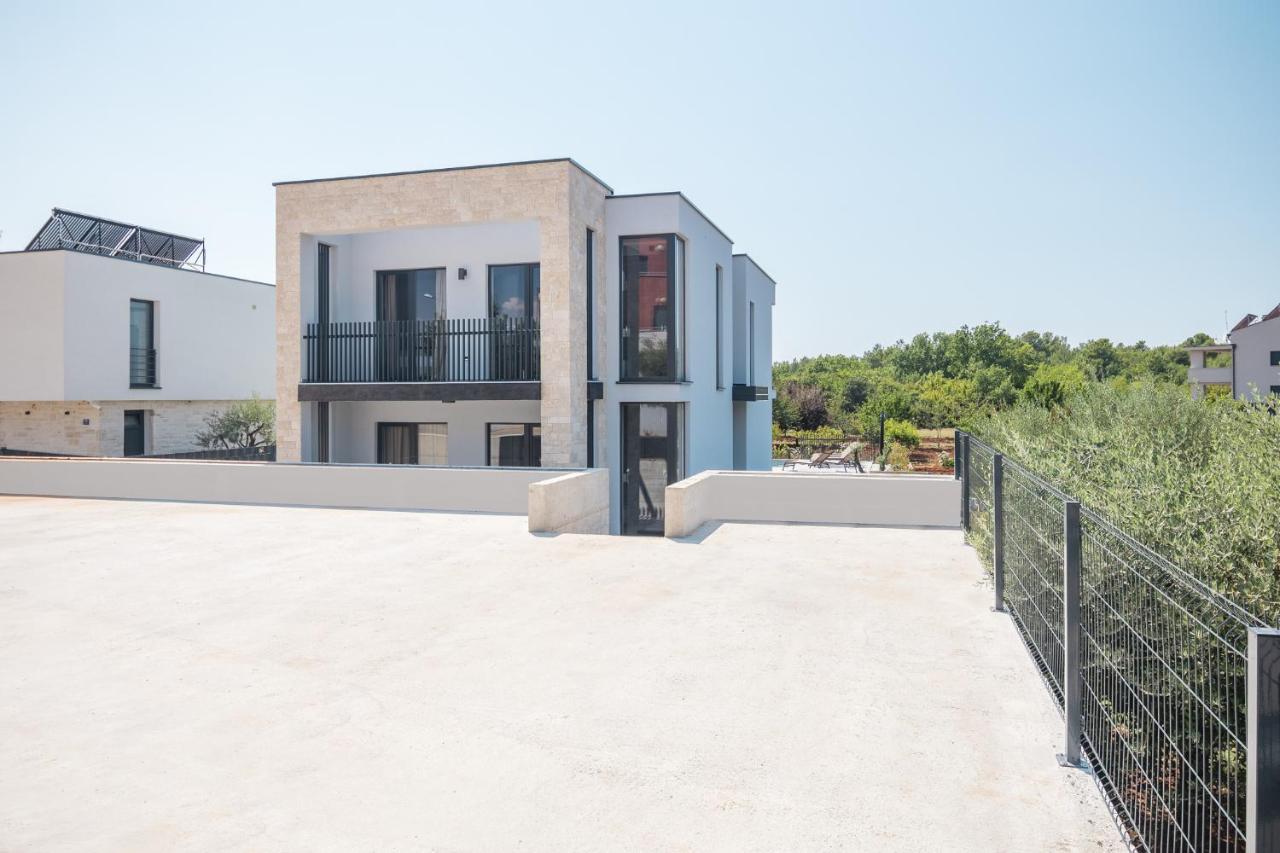 פורץ Villa Grota מראה חיצוני תמונה